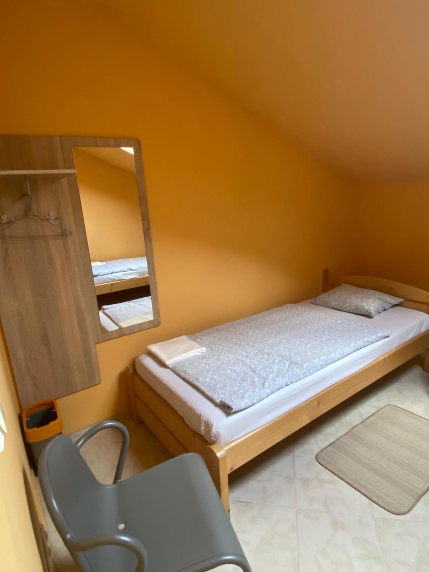 Art Inn Space Kraków Eksteriør billede